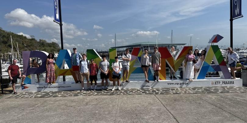 Group of students with Panama sign