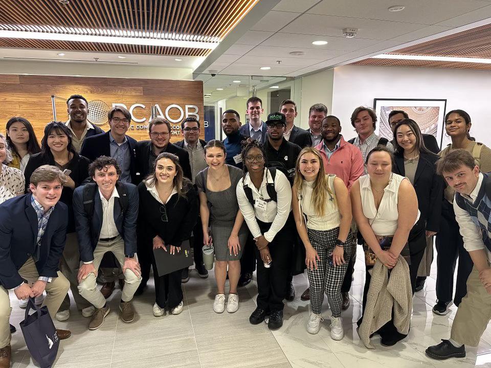 The MAcc Class (most of us) at the PCAOB office at Washington D.C.