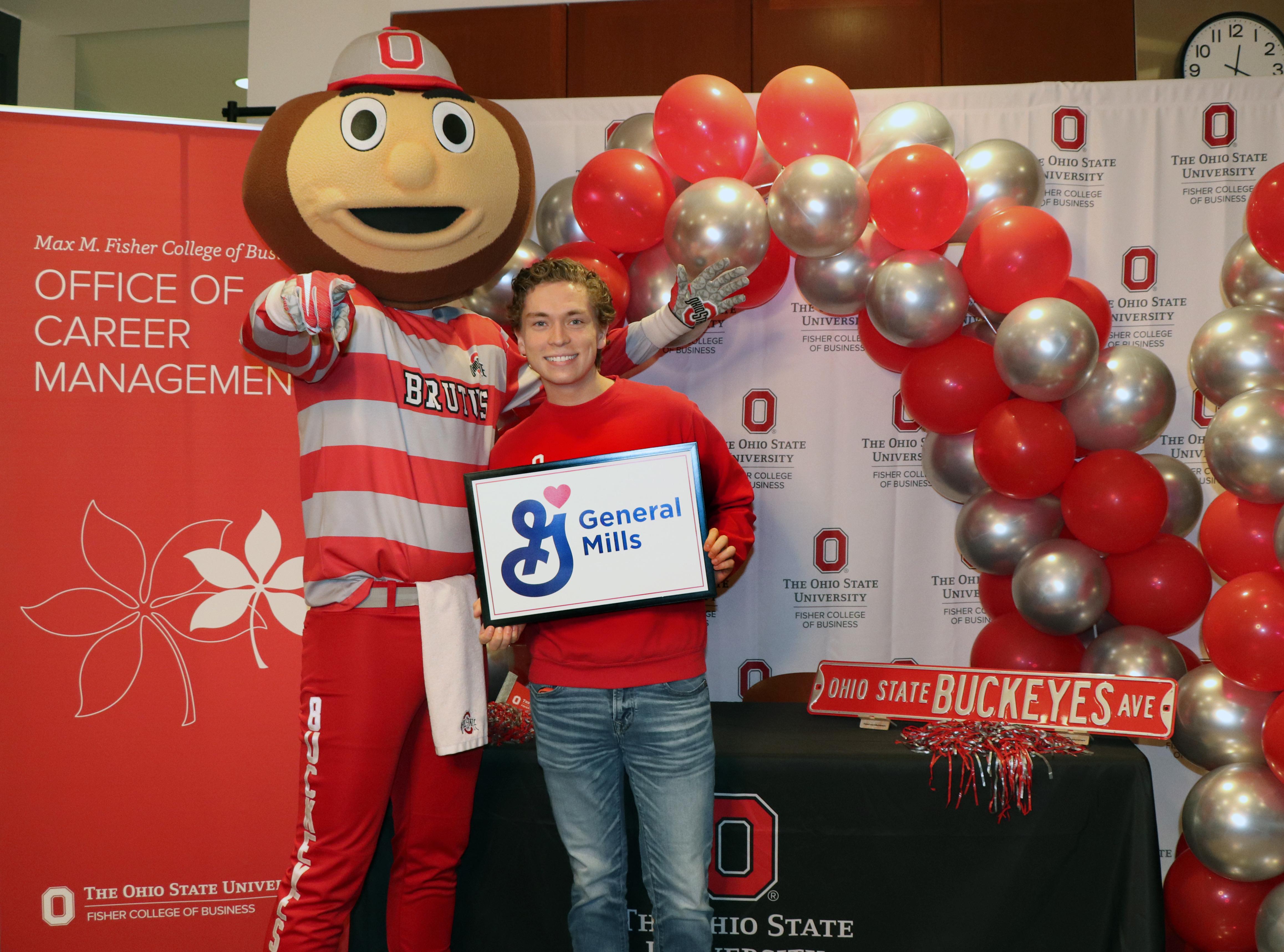 Fisher Career Day Photo with Brutus and General Mills, my upcoming internship employer.