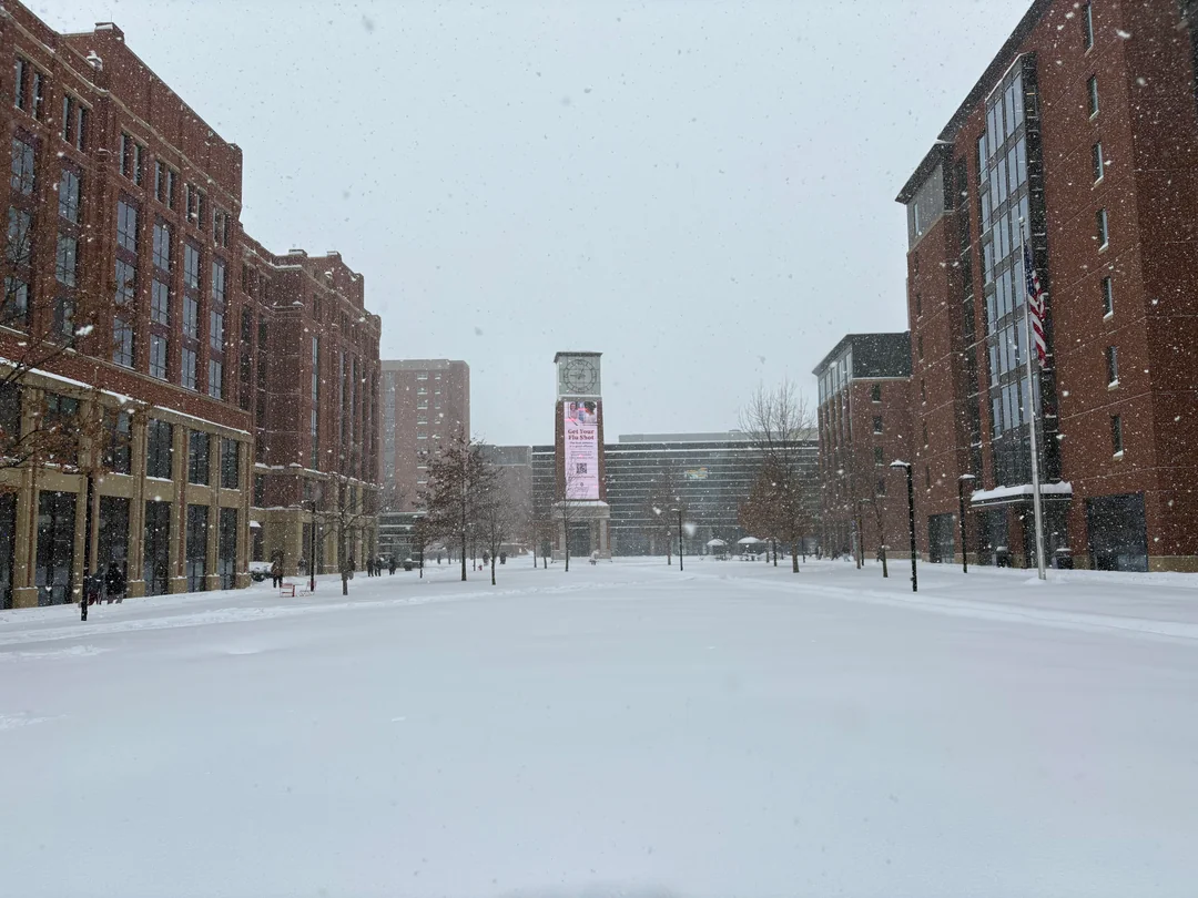 Snow on Ohio State campus 
