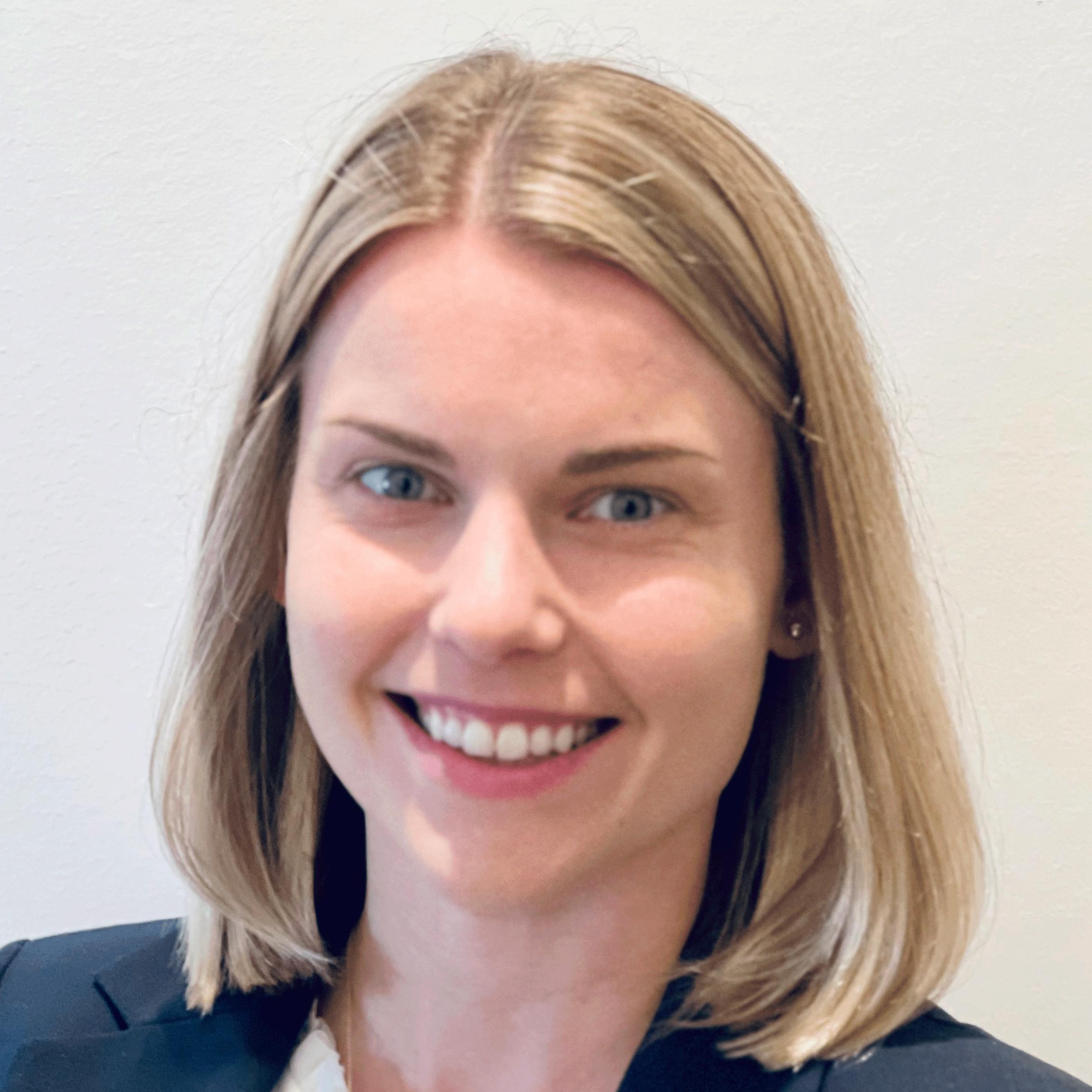 Mary McClain headshot
