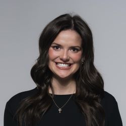 Lauren Clippard headshot