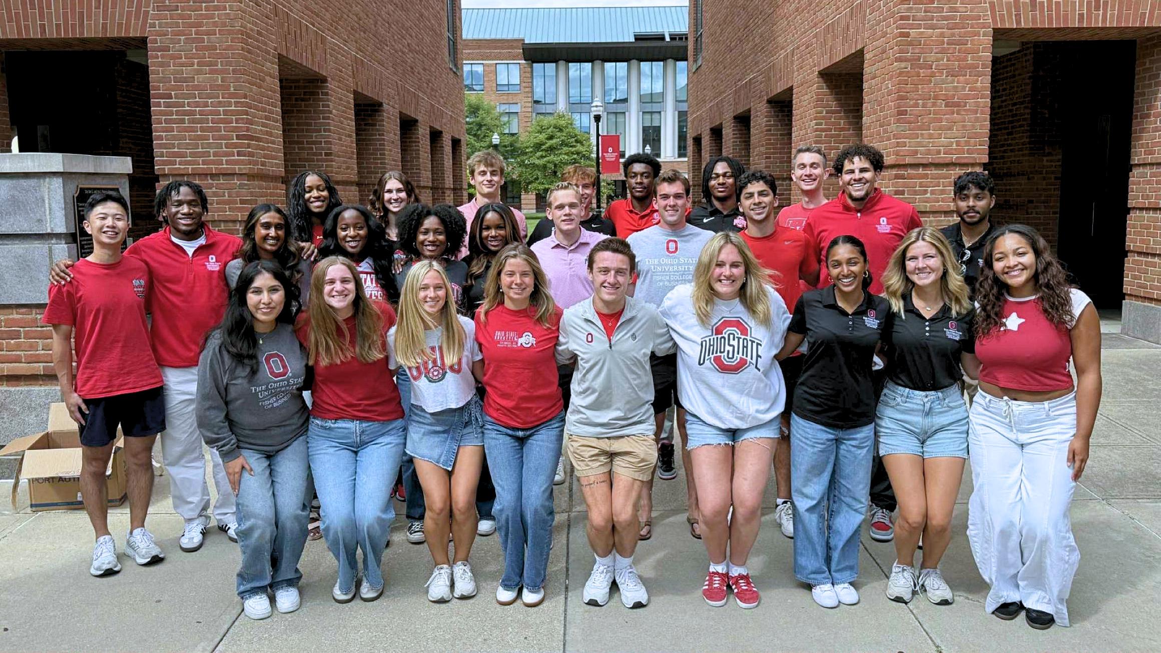 group photo of Fisher admissions ambassadors