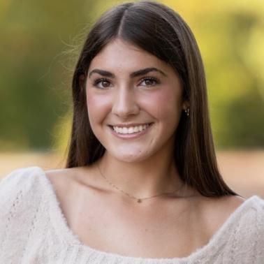 Headshot of Ameila Bencko