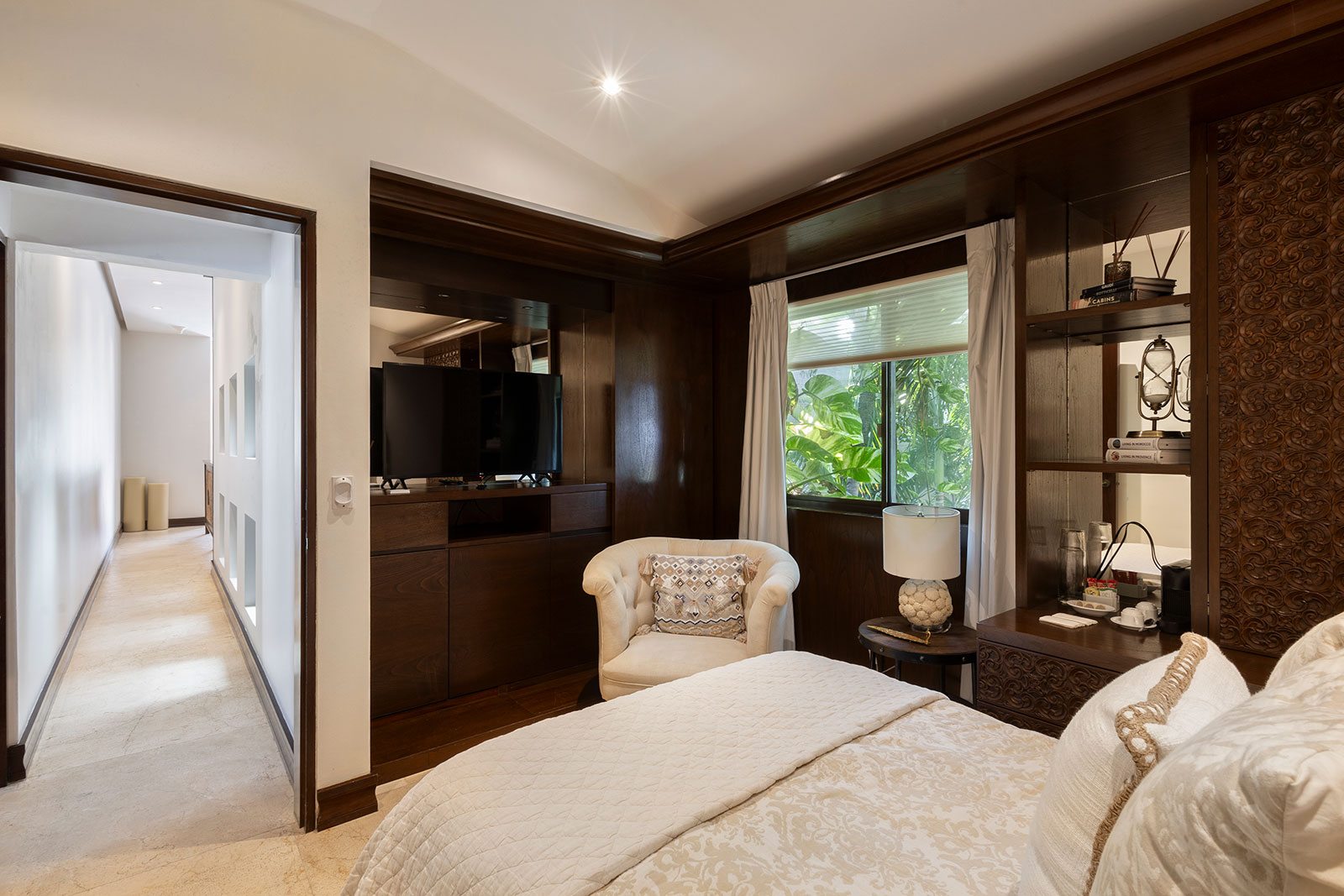 Luxury Beachfront Villa