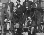 Cette fresque, représentant la conférence de Charlottetown de 1864, repose dans un hôtel de Charlottetown. — Crédit : Jacinthe Laforest