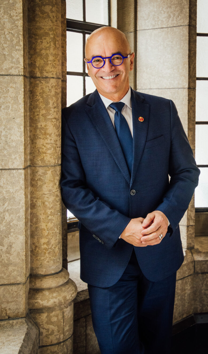 Le sénateur René Cormier a présidé le Comité sénatorial permanent des langues officielles, qui s’est penché sur la pertinence d’une modernisation de la Loi. — Photo : avec l’autorisation du Sénat du Canada