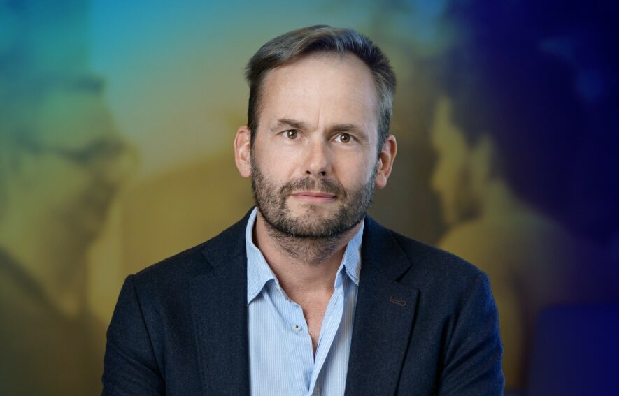 Christophe Traisnel, professeur de sciences politiques et titulaire de la Chaire Senghor en Francophonie à l’Université de Moncton, est l’un des coordonnateurs du contenu de la revue. — Courtoisie