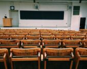 Plusieurs autres associations de parents francophones en milieu rural souhaitent aussi une transition plus progressive ou encore le maintien de la structure hétérogène qui est en place en ce moment. — Pexels