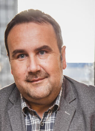 Le directeur général du Réseau Ontario, Martin Arseneau, 42 ans, est décédé «de causes naturelles» samedi soir. — Photo : Courtoisie Réseau Ontario