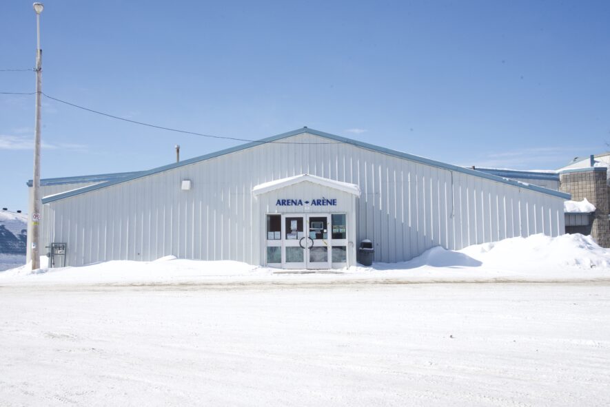 L'aréna de Sturgeon Falls — Photo : Archives