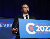 Pierre Poilievre pendant son discours de victoire. — Photo : Inès Lombardo
