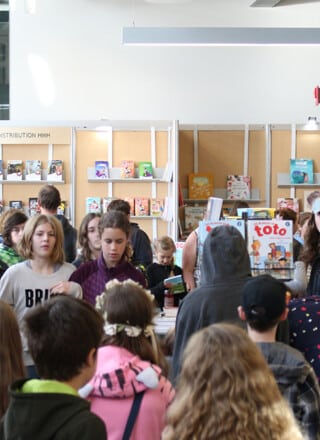 Des participants au Salon du livre du Grand Sudbury de 2018. — Photos : Archives