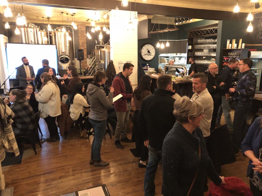 Soirée réseautage pour entrepreneures francophones au restaurant Whiskeyjack de Haileybury. — Photo : Courtoisie