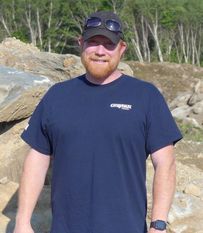 Jonathan LeBlanc, le chef des pompiers à Sainte-Anne-du-Ruisseau, sur les terrains du nouvel édifice du service des incendies. — Norbert LeBlanc