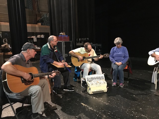 Des participants lors de la session Cœur d’Artiste dans la région de Clare.  — Ronald Bourgeois