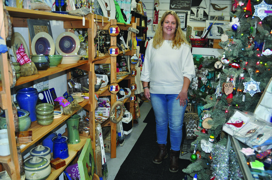 Kelli Saulnier, propriétaire de Maman Makes Gifts & More. La boutique est située à Bas-Saulnierville. — Richard Landry