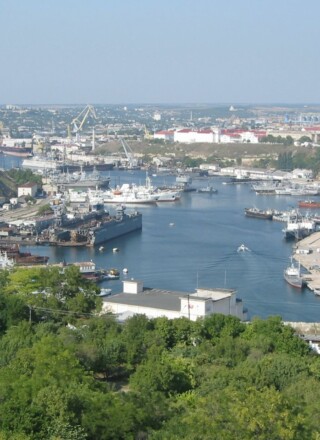 Le port de Sébastopol en 2005, à l’époque où la Crimée faisait partie de l’Ukraine. — PHOTO - VascoPlanet Crimea Photography