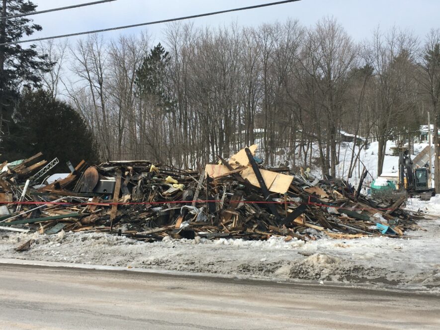 Un incendie d'immeuble à logements de GrenvillesurlaRouge fait un