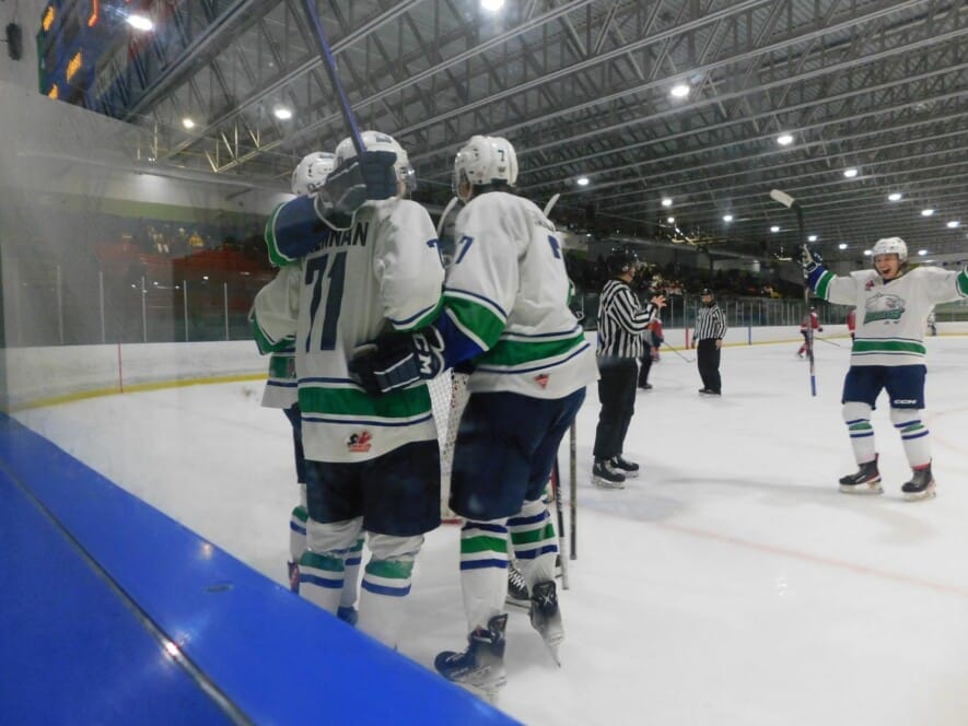 The Hawkesbury Hawks are on the road for their first three games in March after finishing their February schedule with a shoot-out win against Brockville.  — photo d'archives