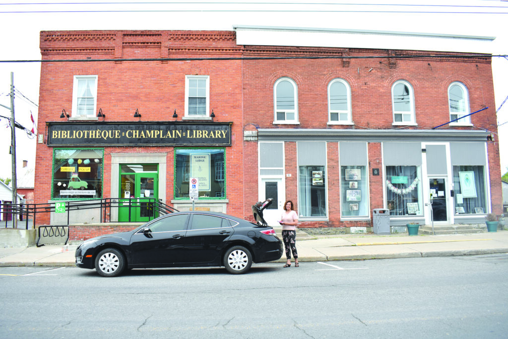 La Bibliothèque Champlain ouverte Le Régional