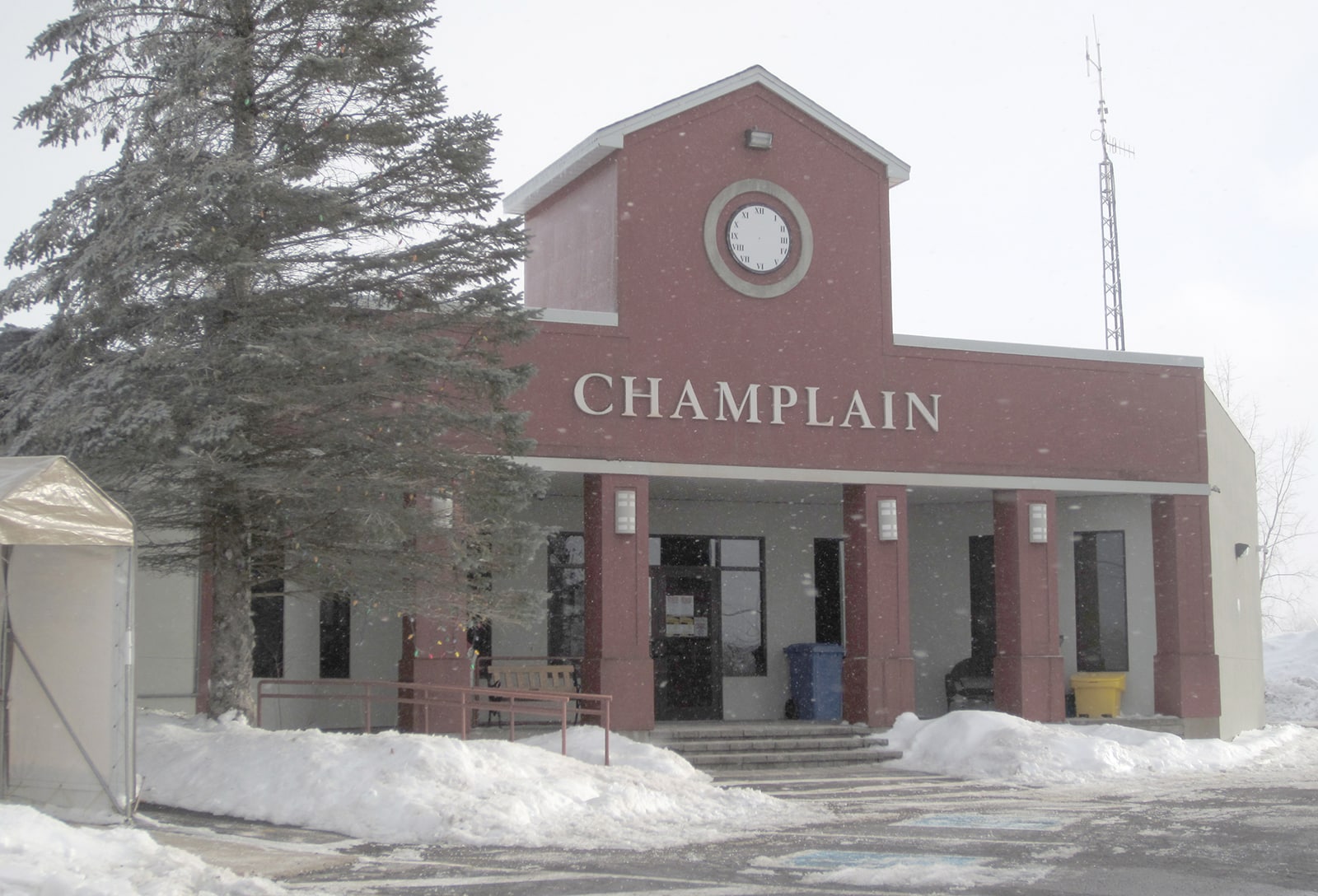 Le Canton de Champlain vote un budget pour 2022 en ligne avec les