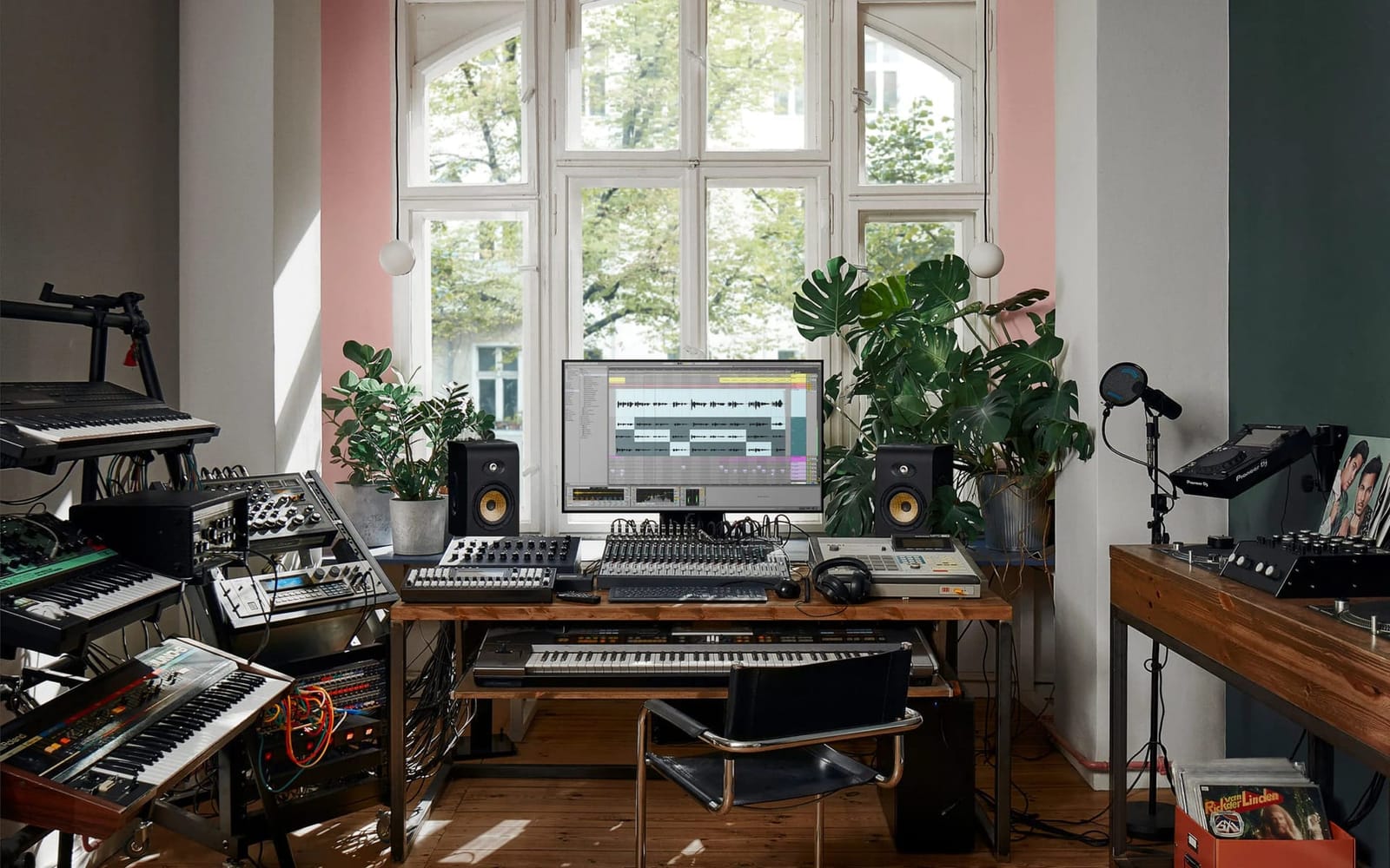 How To Use Reverb | Rob Mills’ Mixing Blog # 3