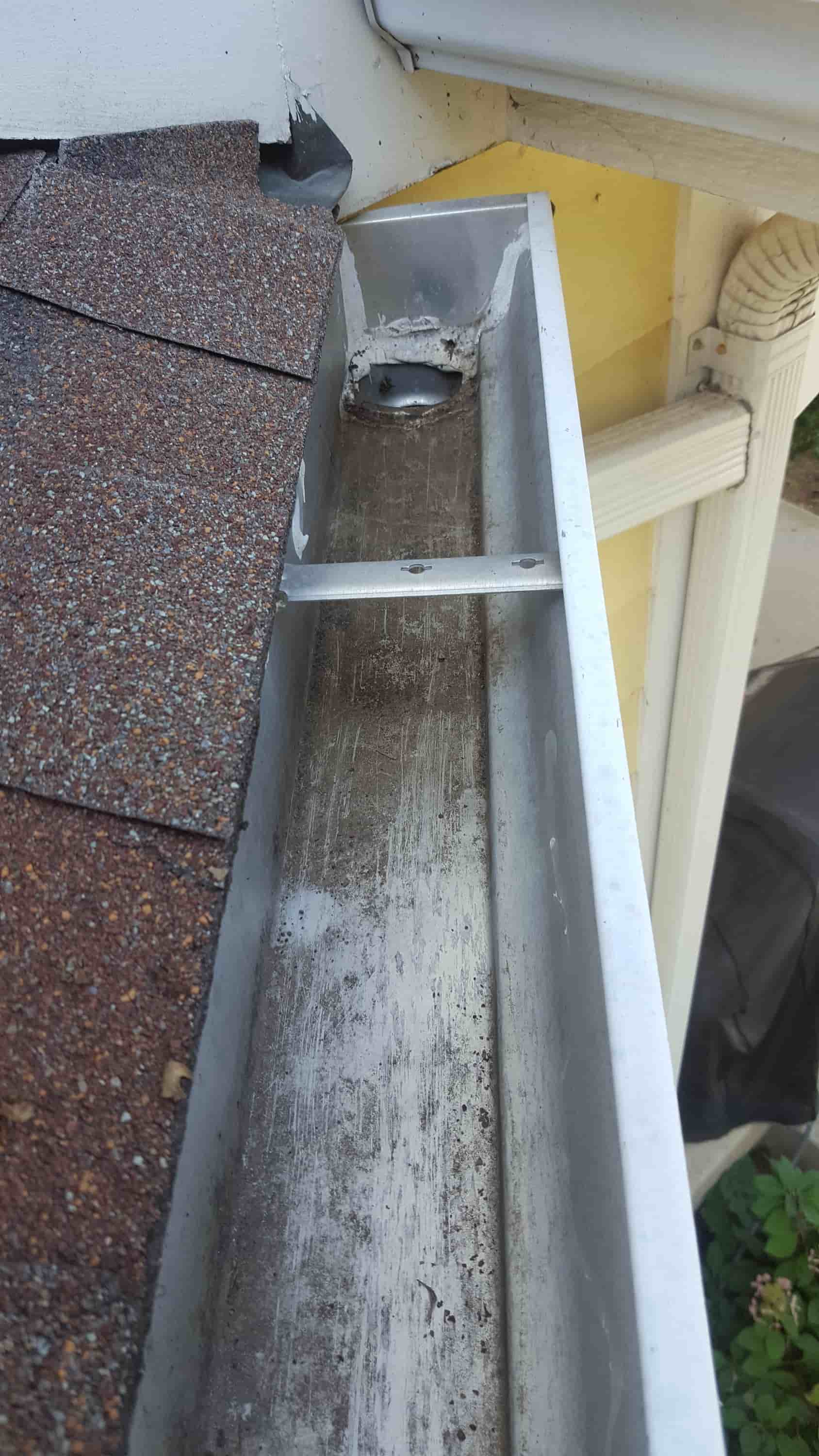 cost to remove gutters