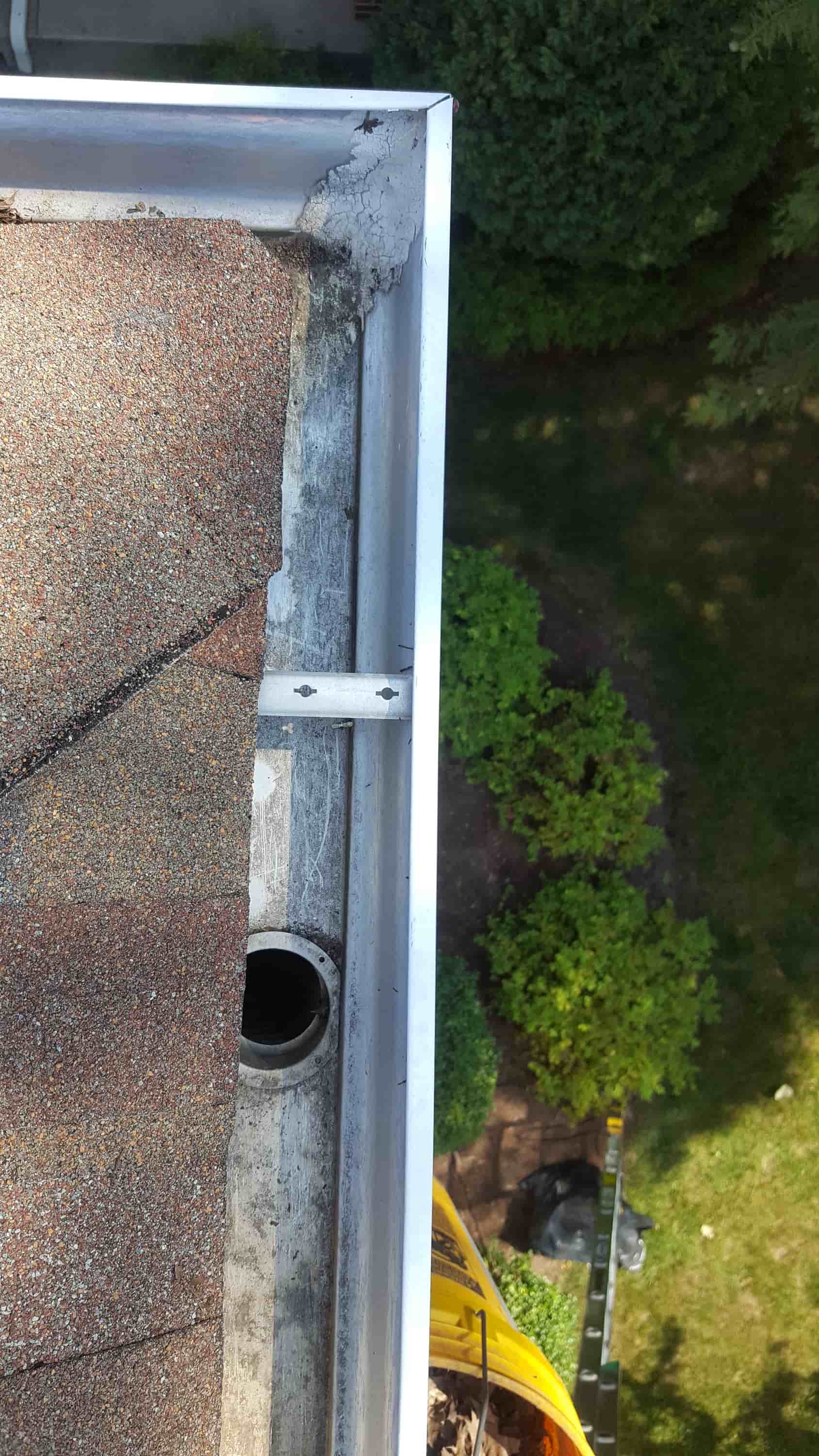 ladder gutter hooks