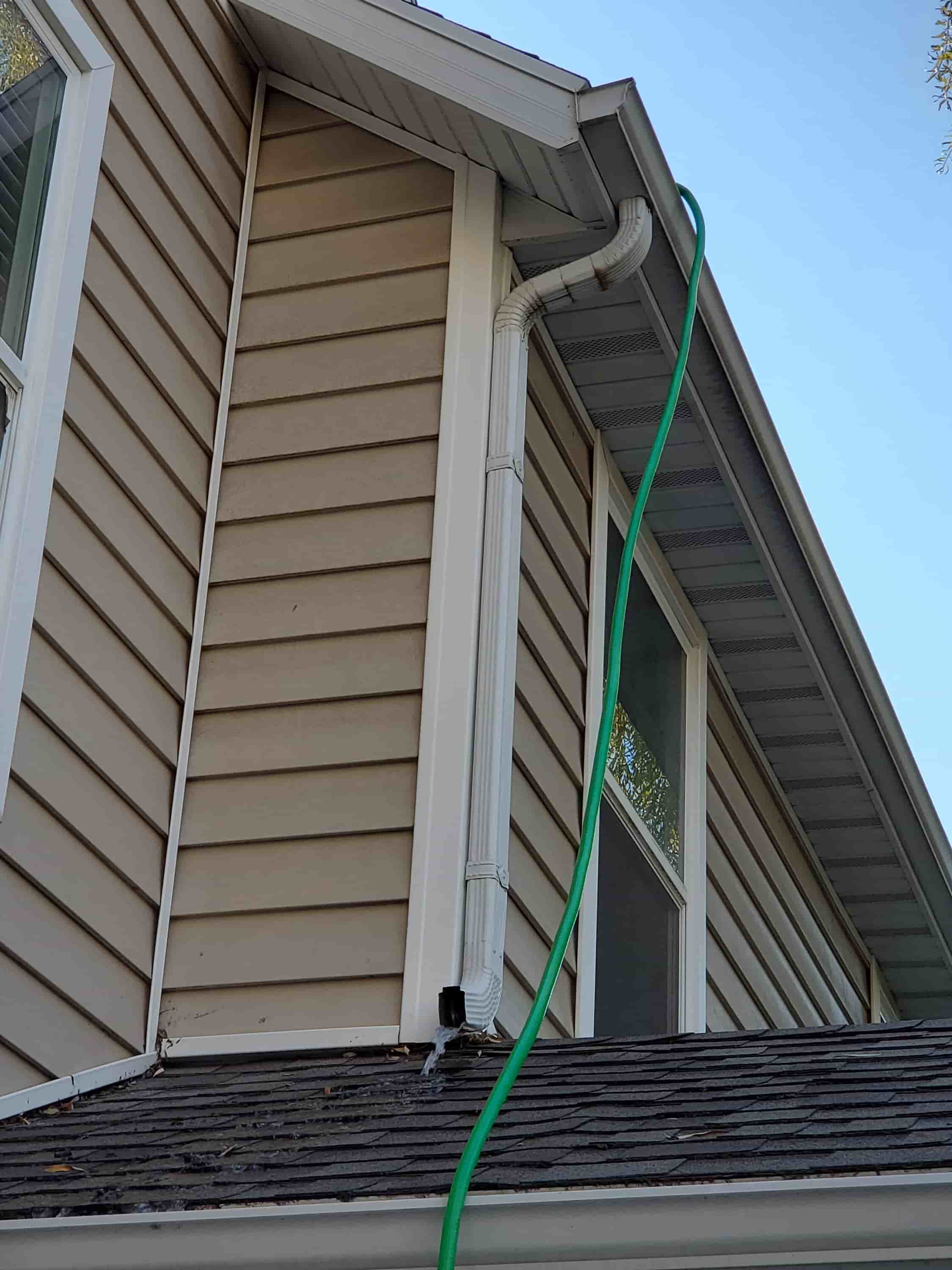 gutter cleaning service