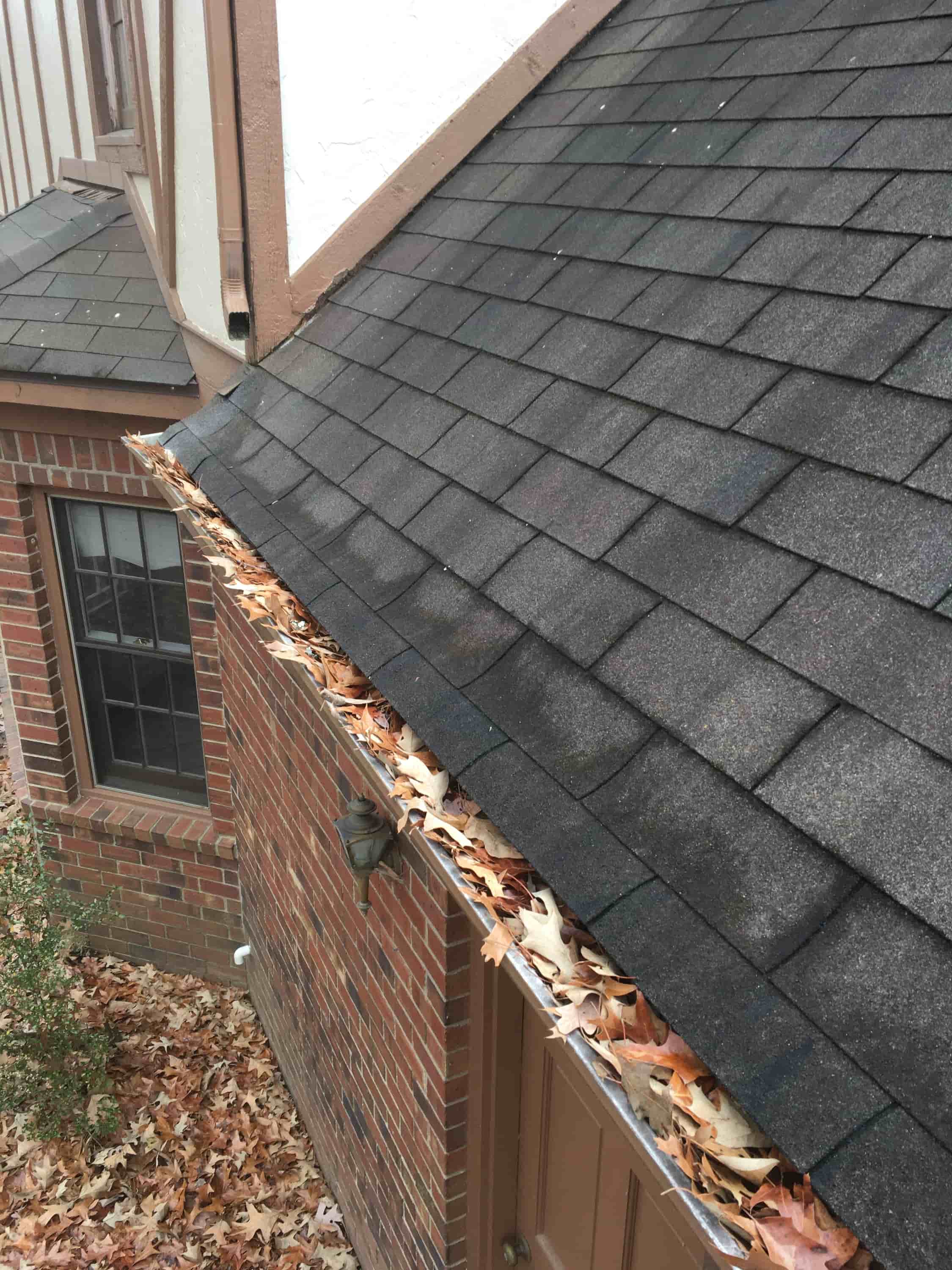 cleaning second story gutters