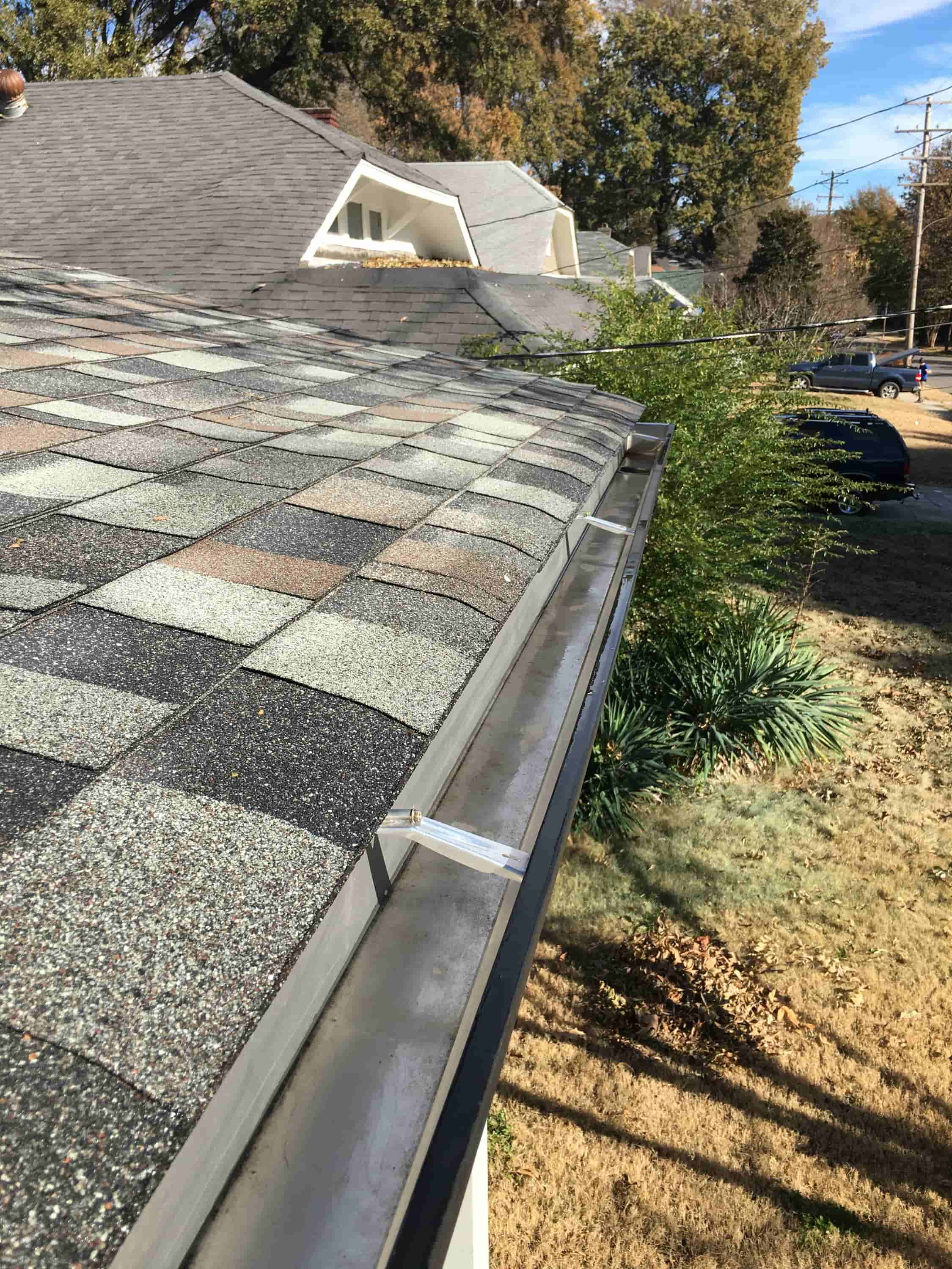 how to clean out gutters