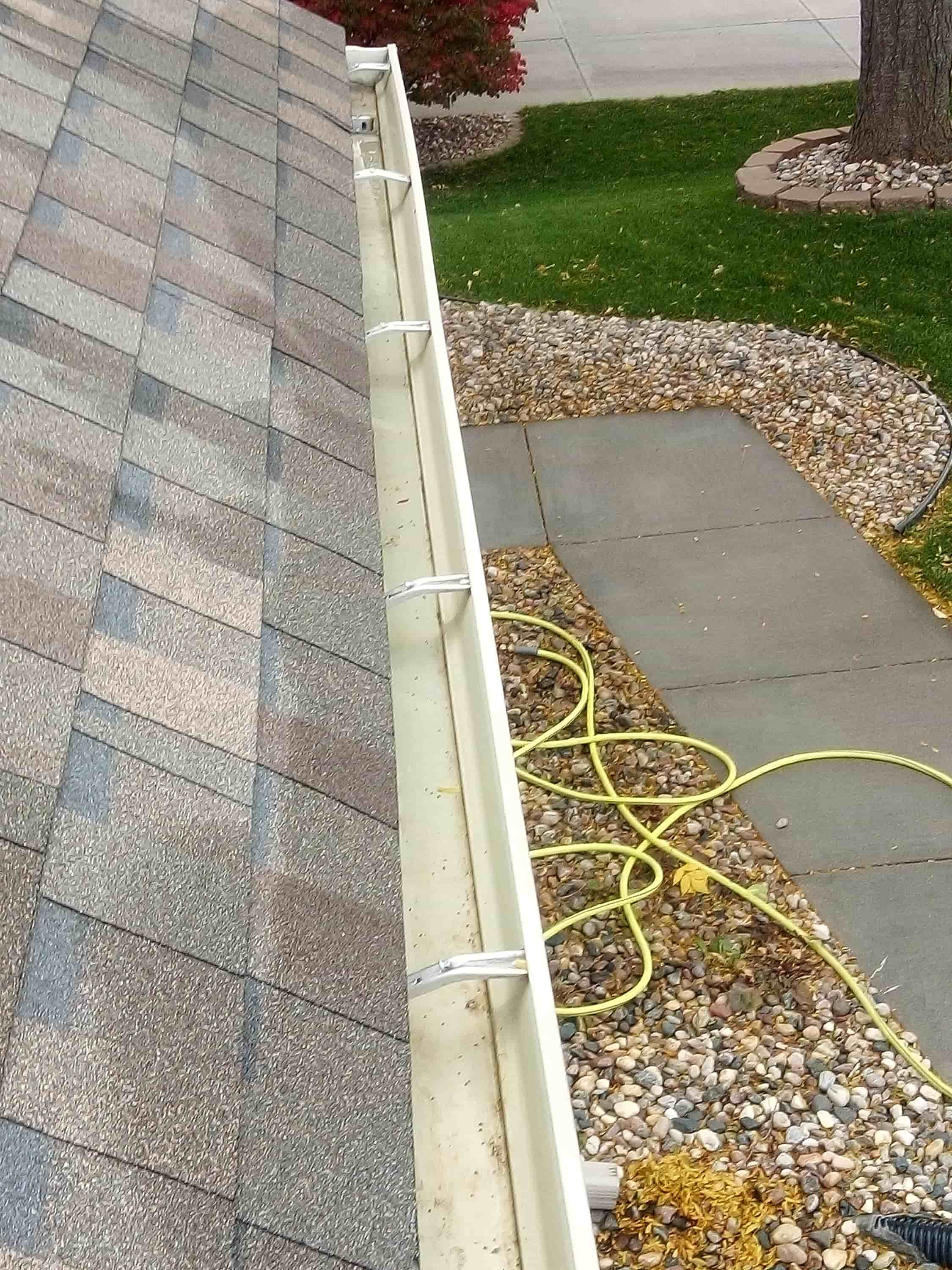 cleaning gutters and downpipes