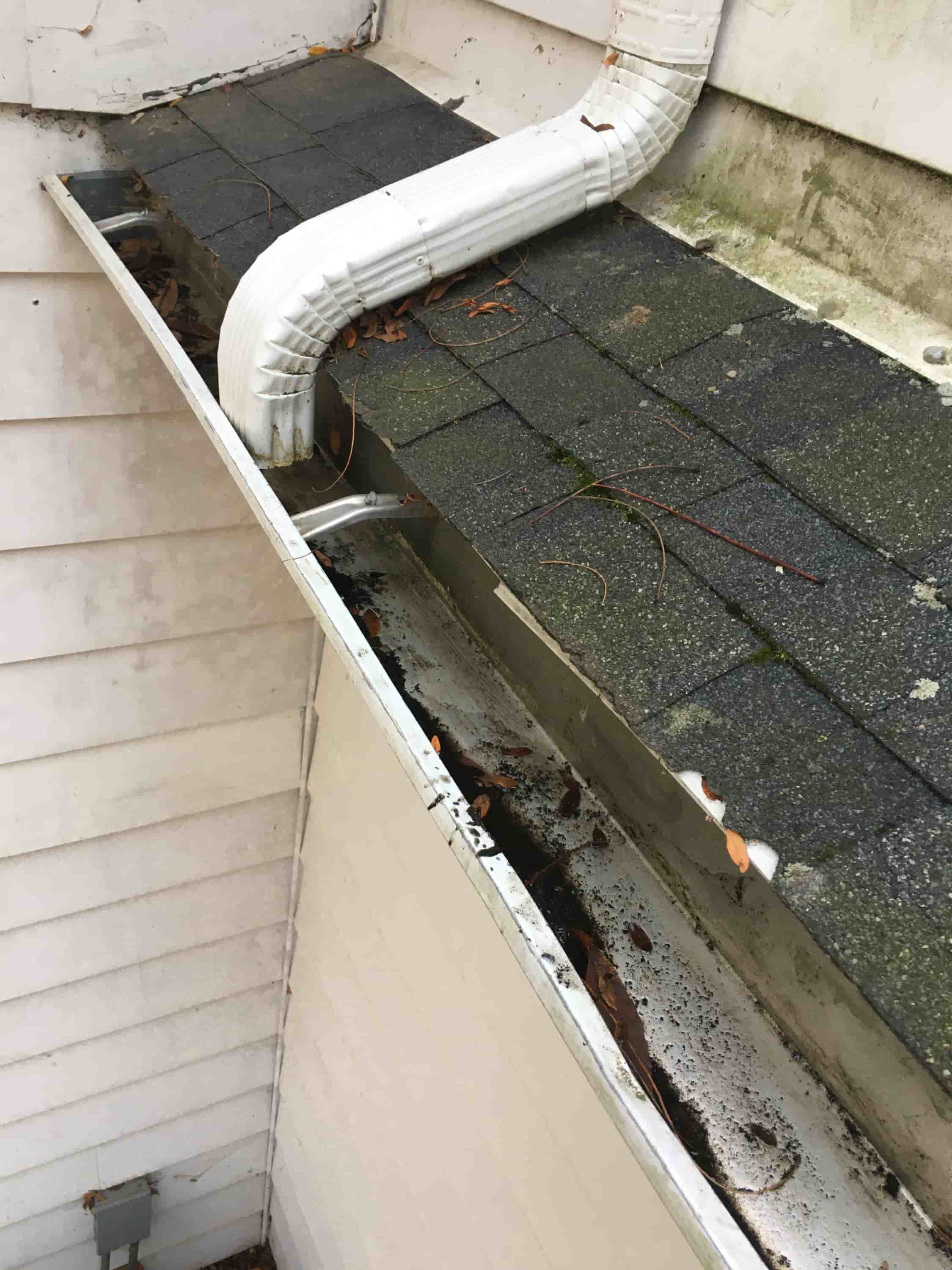 gutter cleaning before and after