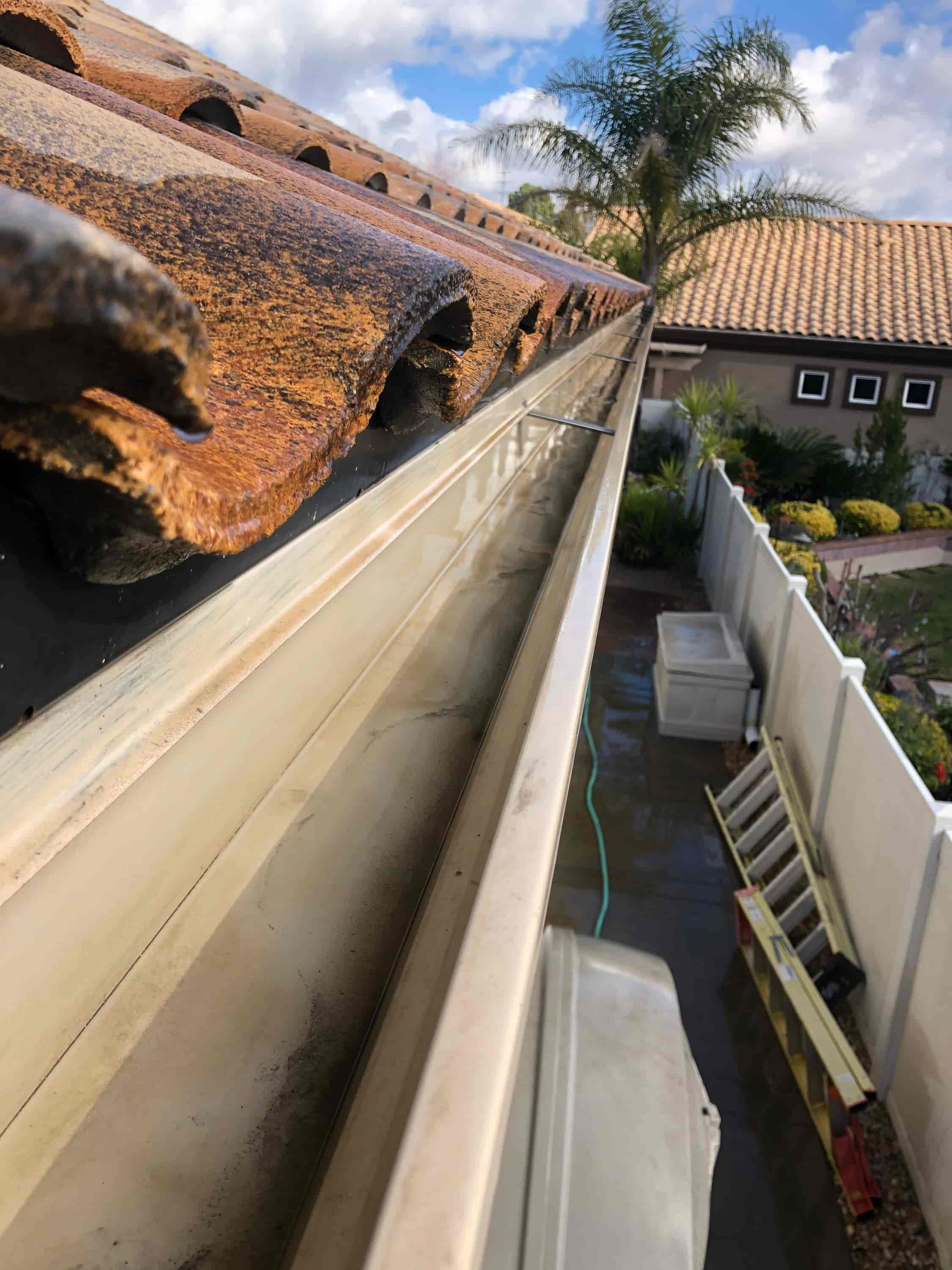 how to remove gutters