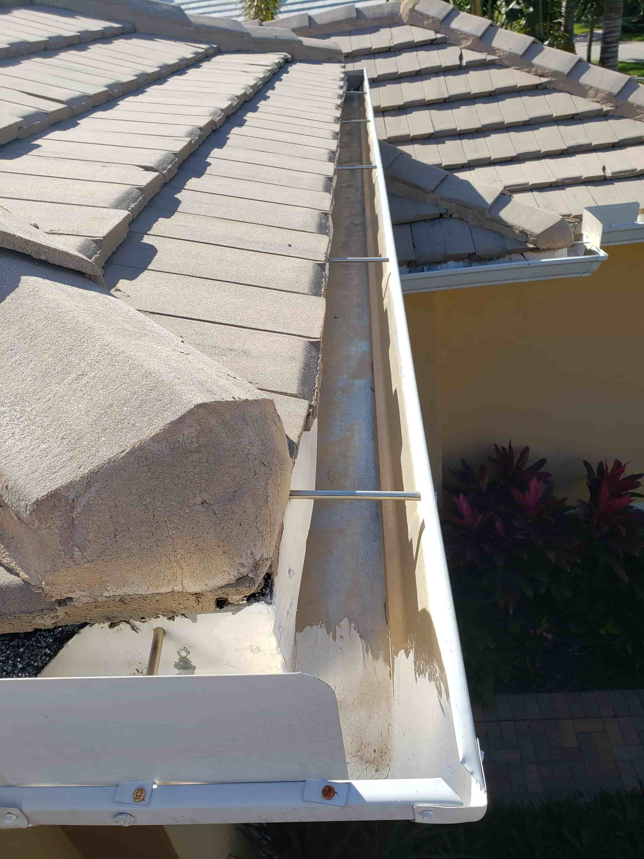 how to keep gutters clean