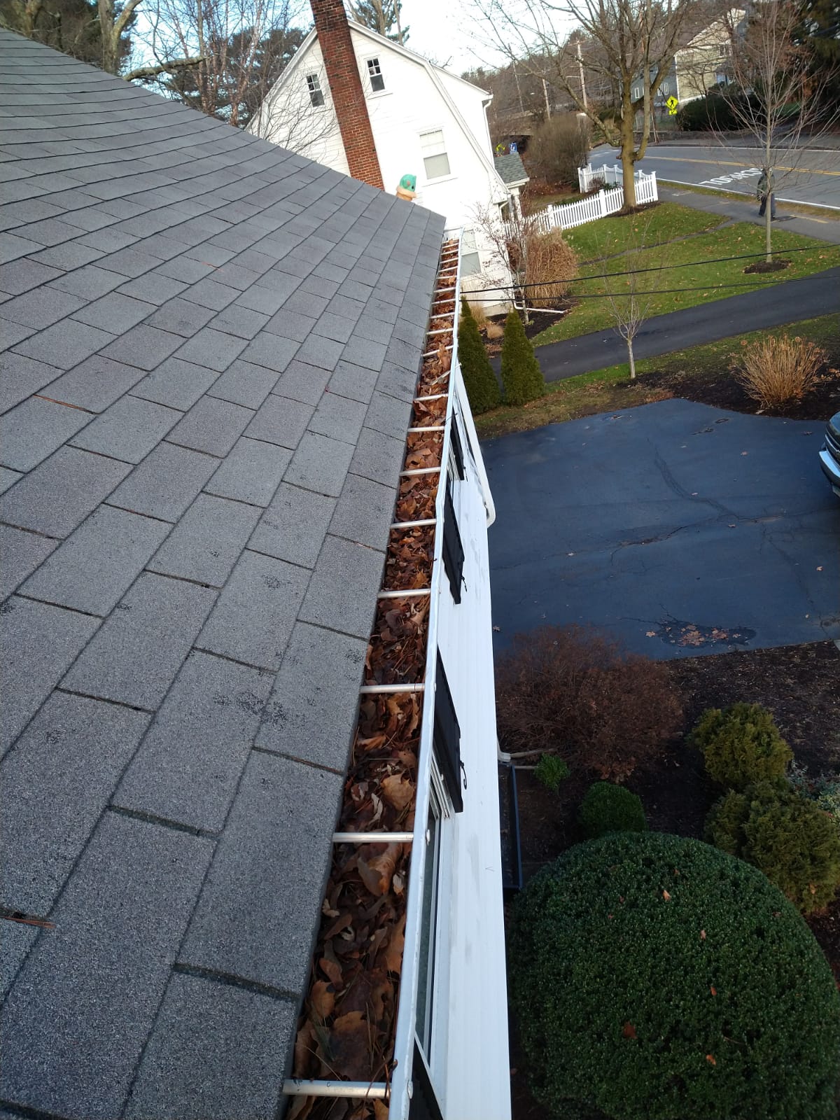 safest way to clean gutters