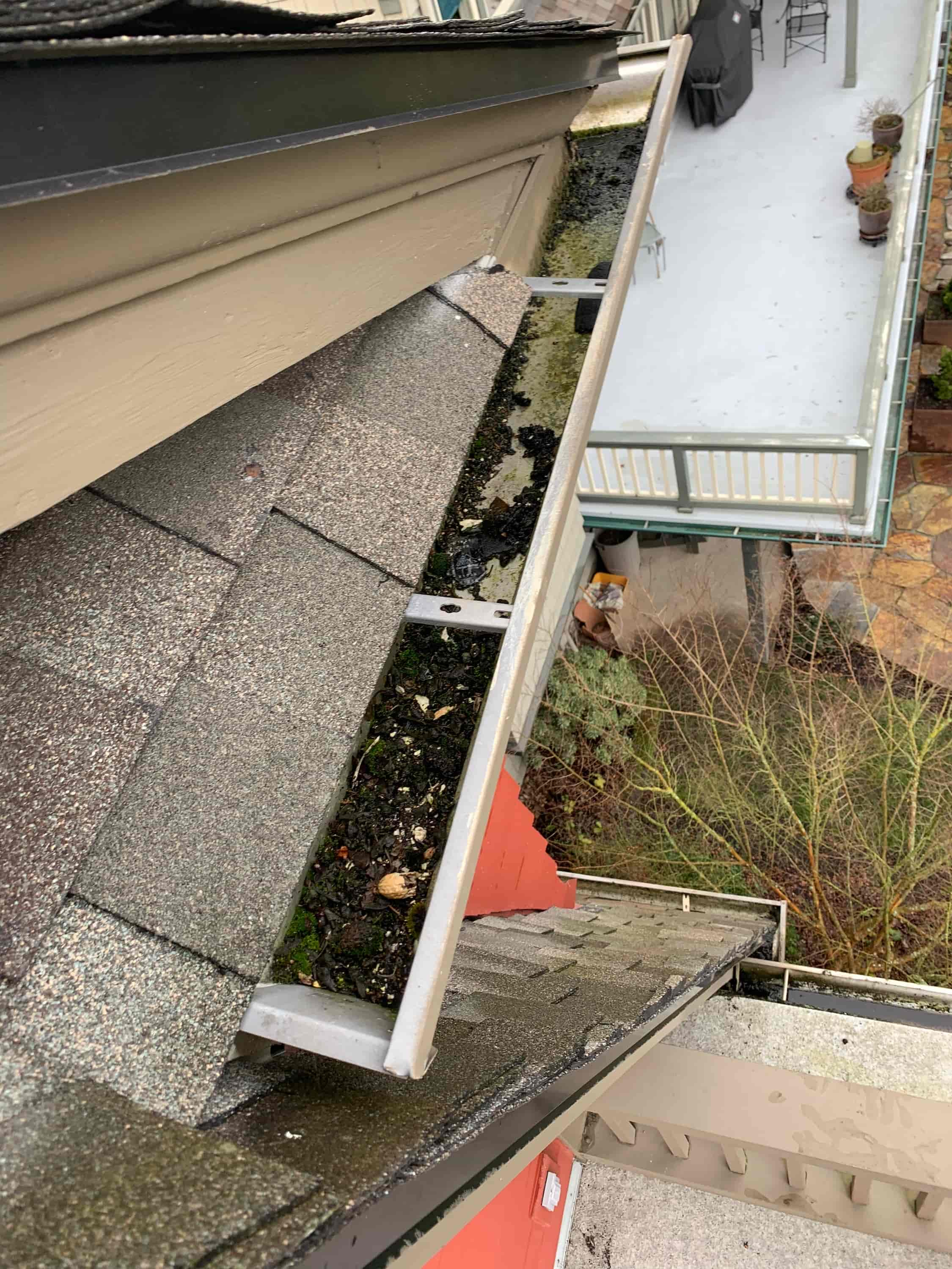gutter cleaning costs average