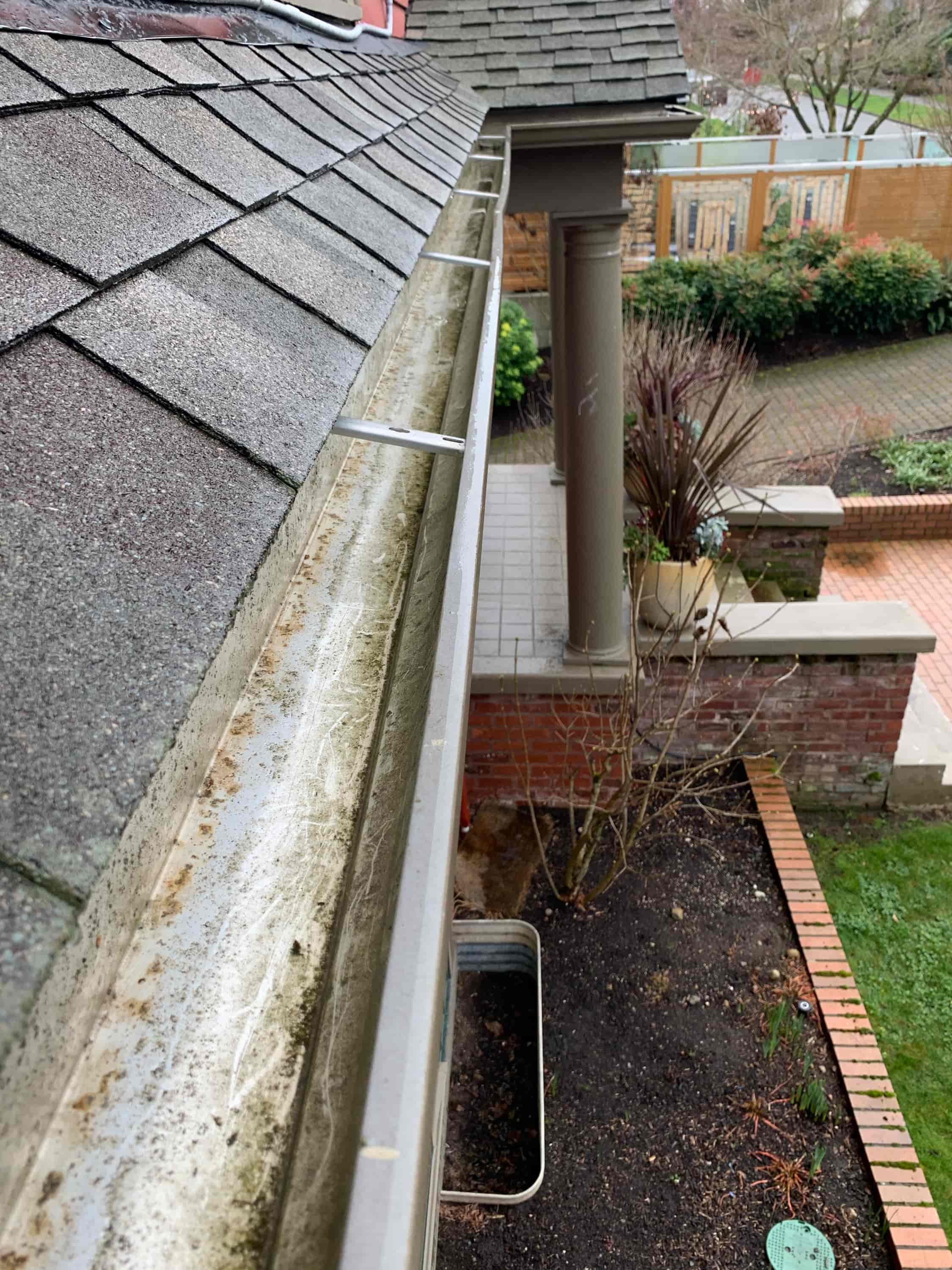 drill gutter cleaner