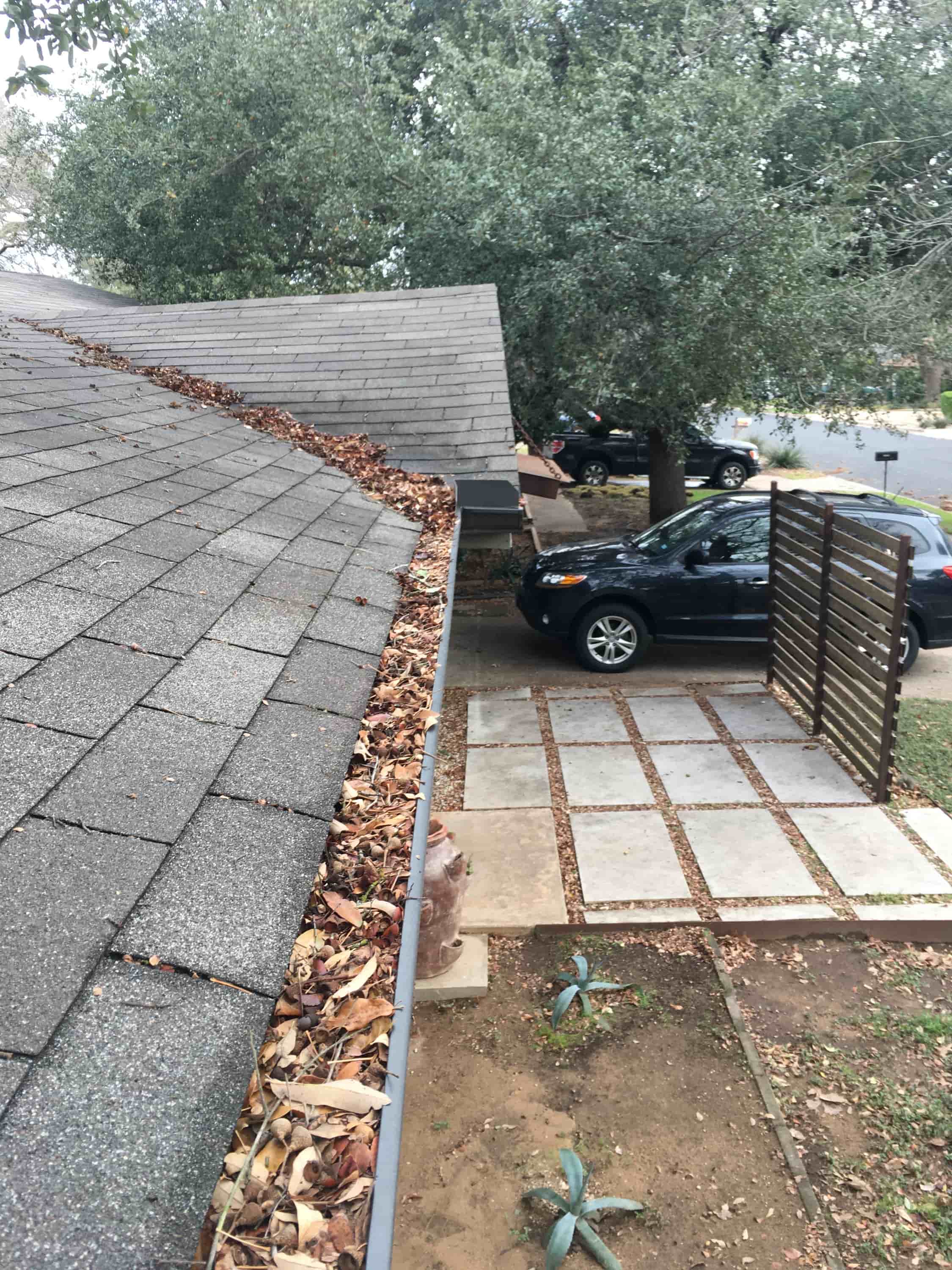 cleaning out gutter