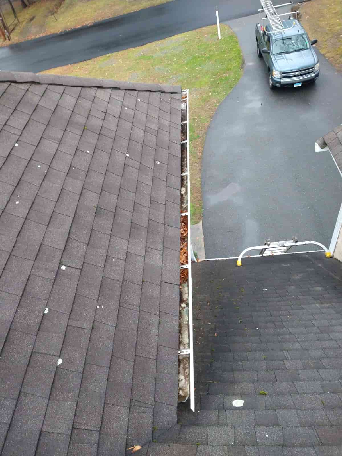 professional gutter cleaning