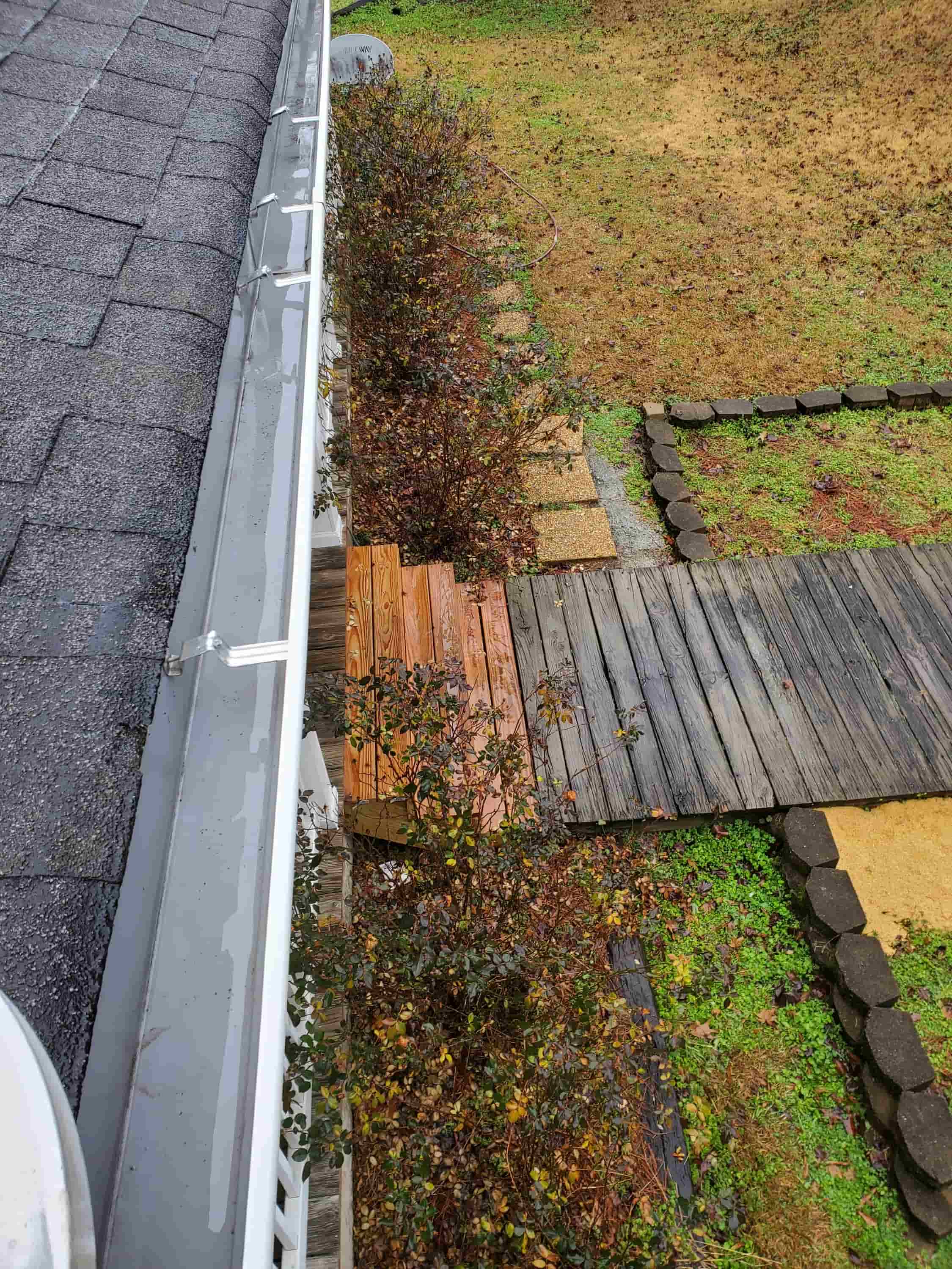 home gutter cleaner