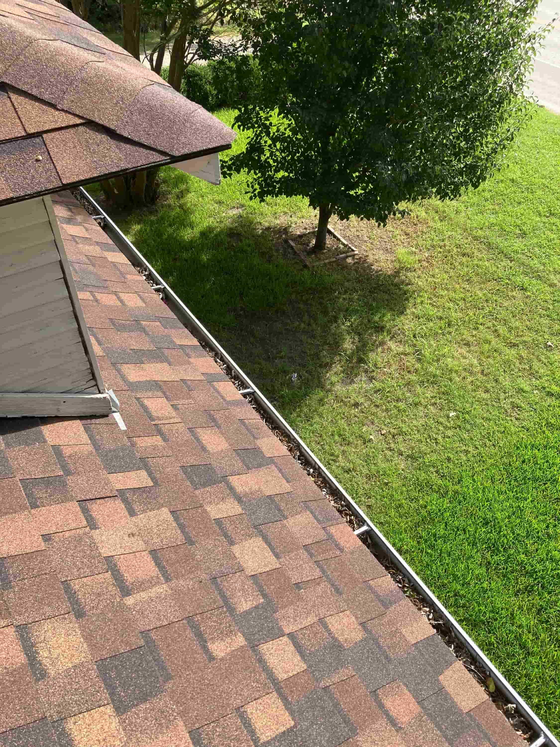 how to clean inaccessible gutters