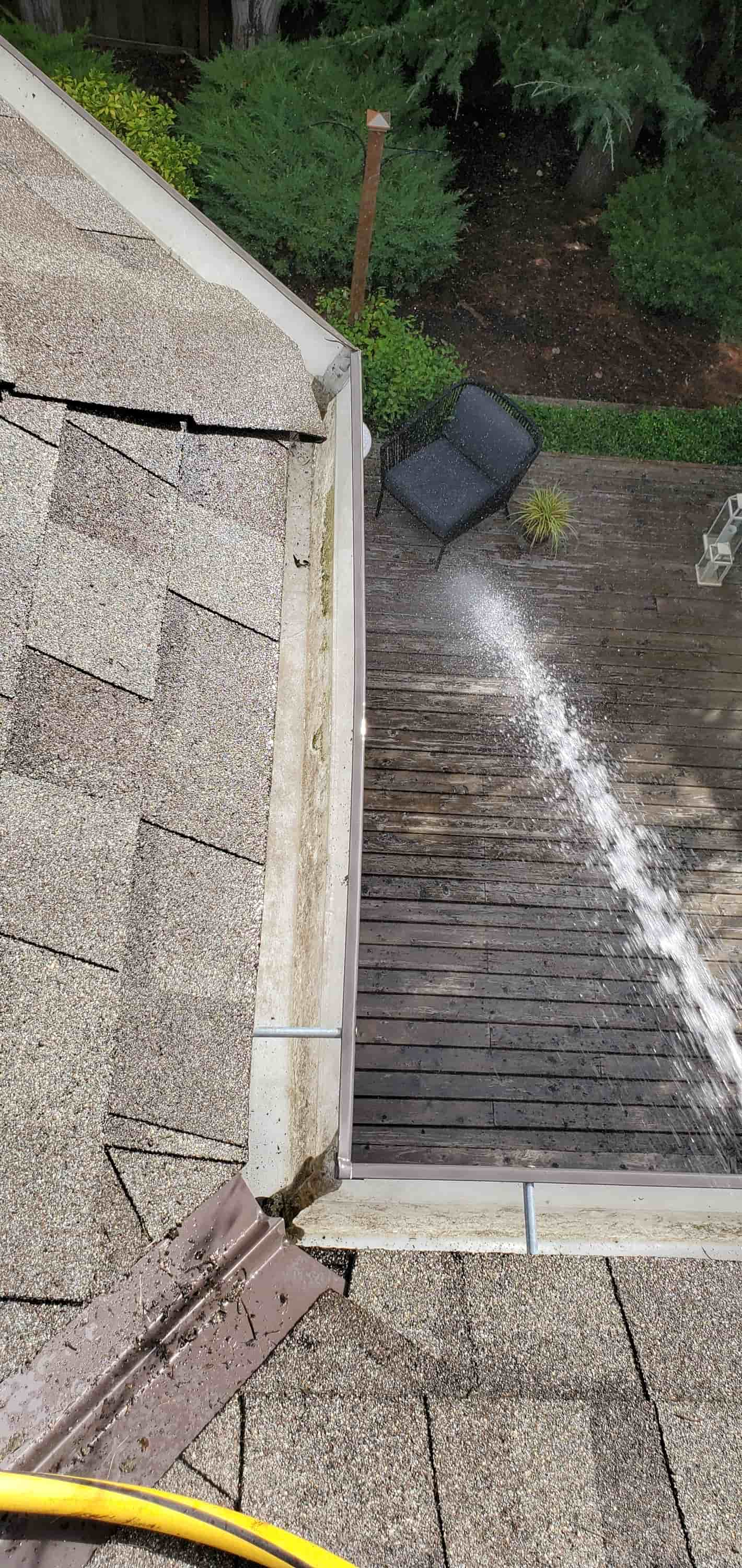 gutter cleaning charge