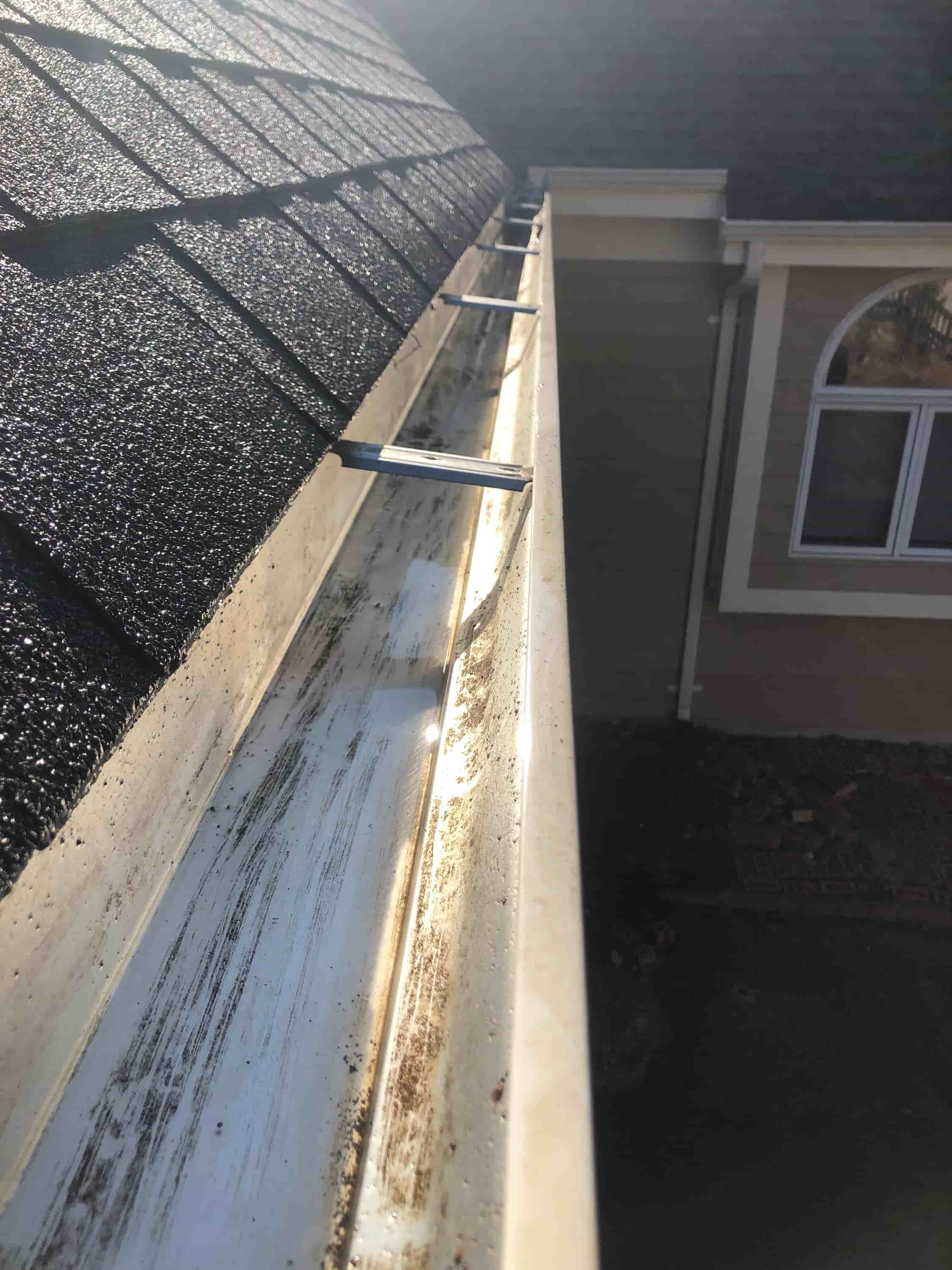 gutter cleaning before and after