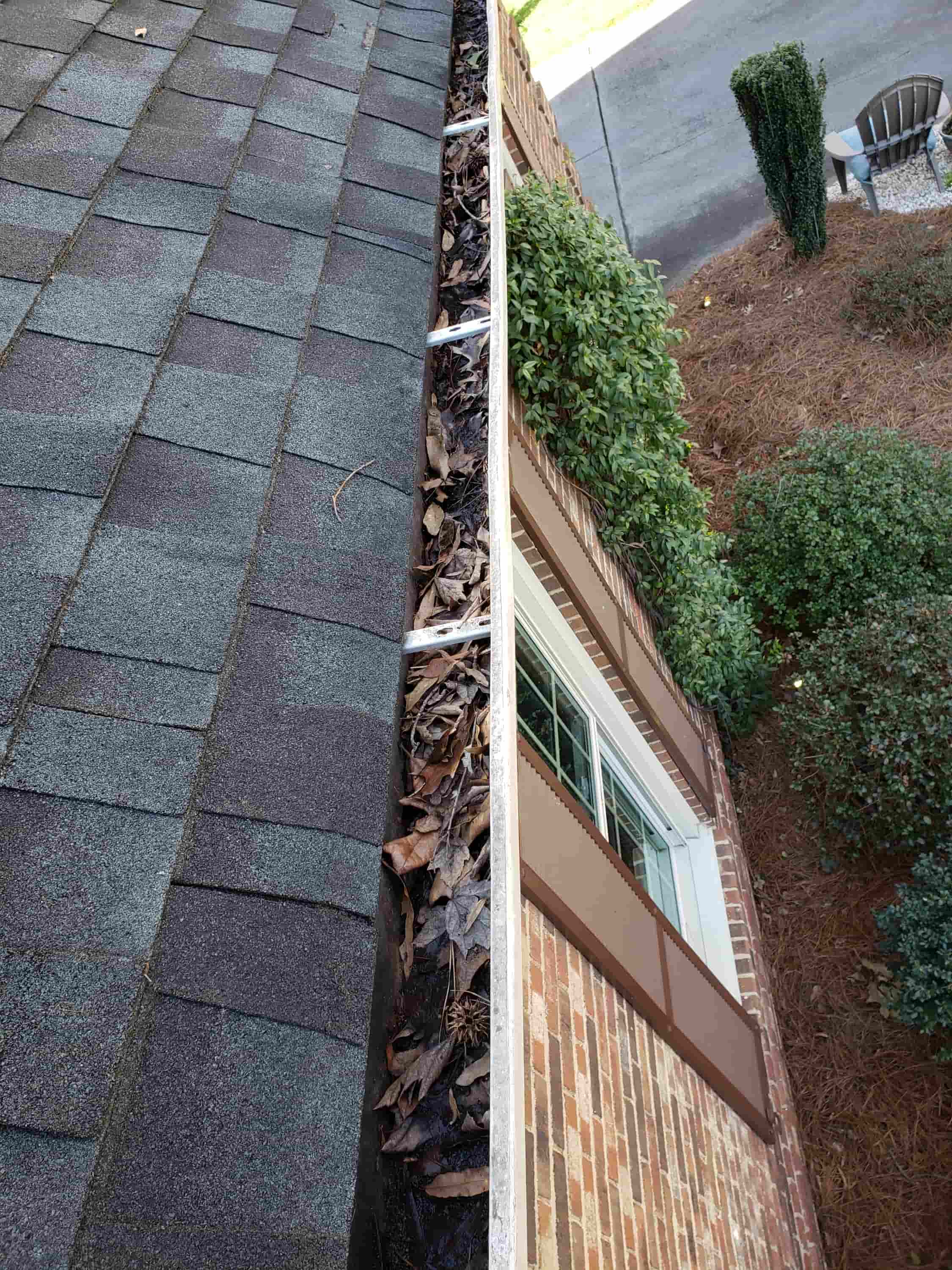 hose extension to clean gutters