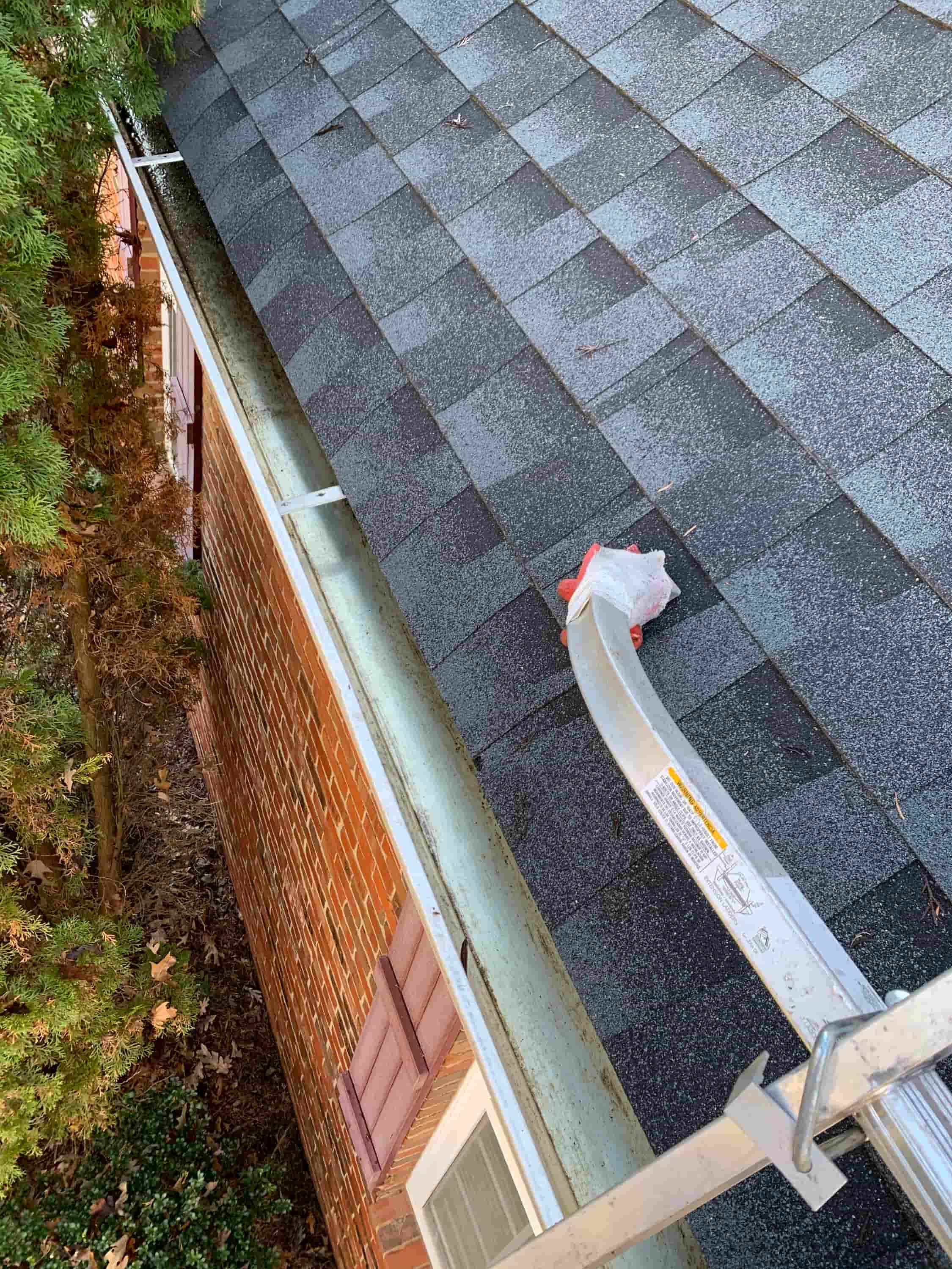 gutter cleaning st helens