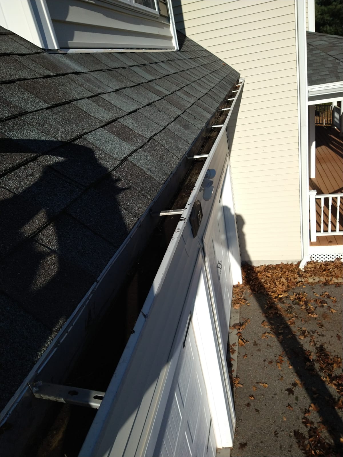 cleaning high gutters