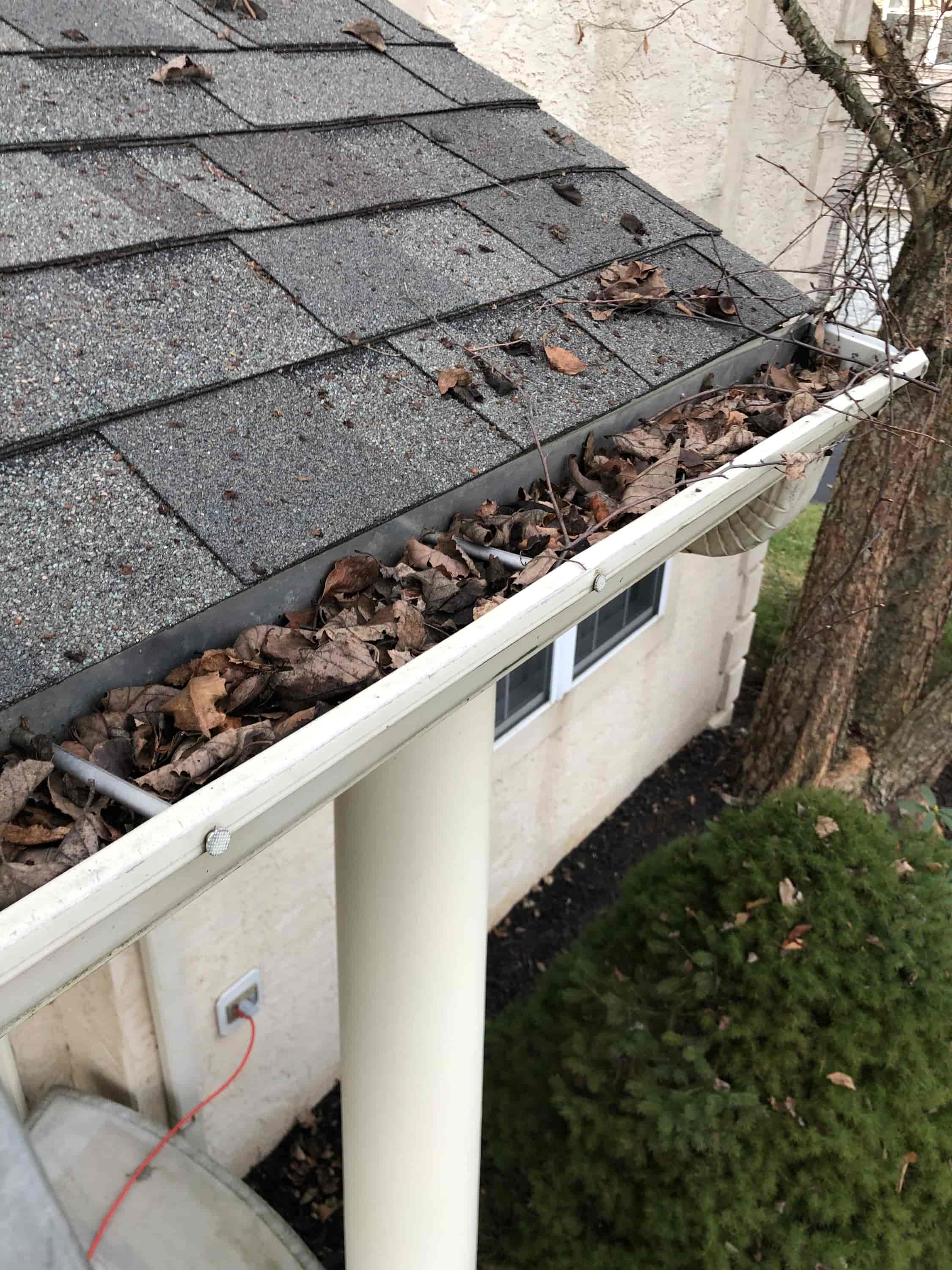 eaves cleaning tools