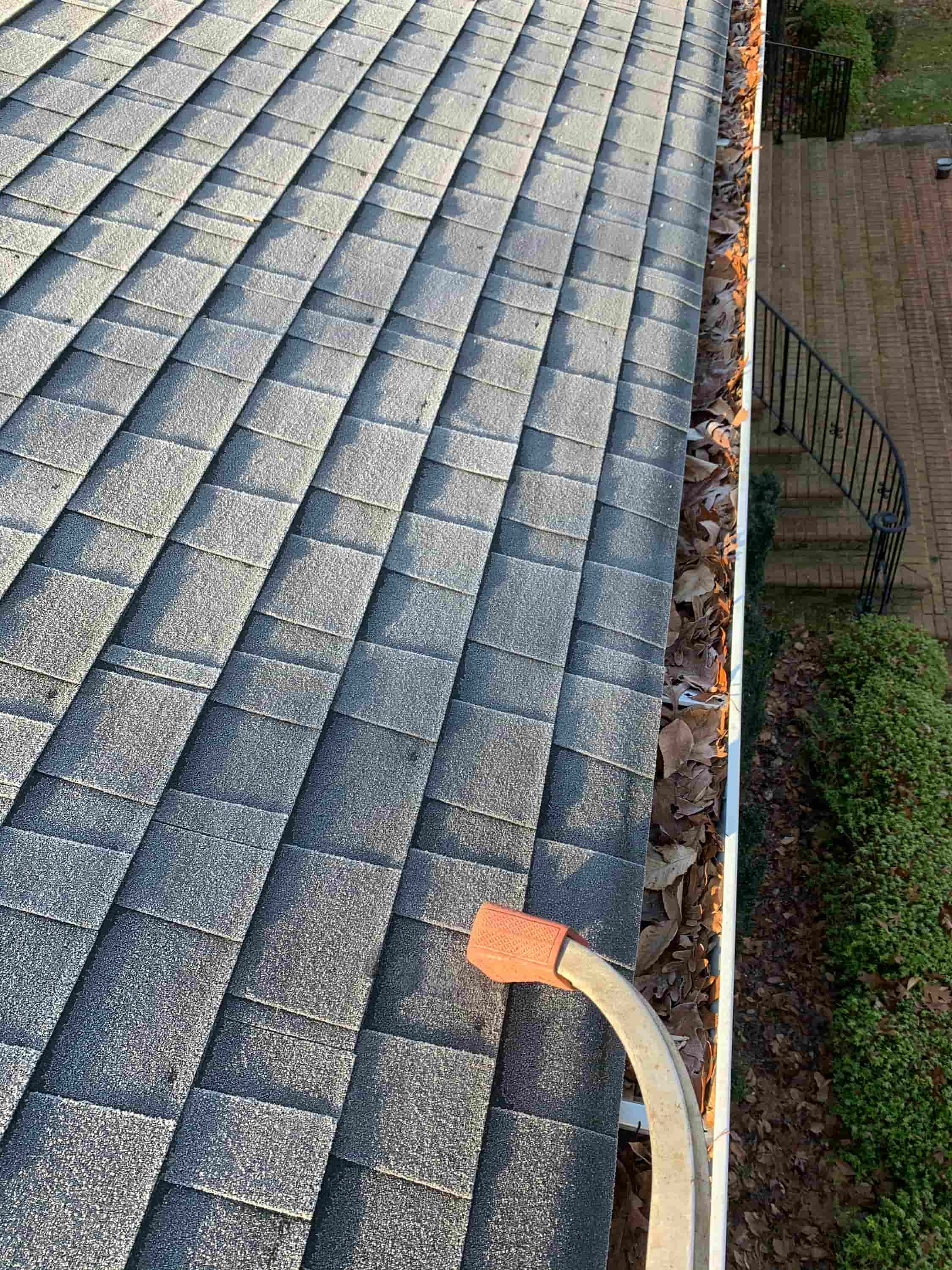 eavestrough vacuum
